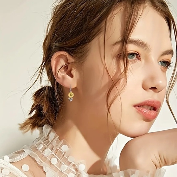 Small Sunflower Silver Color Dangle Earrings - Picture 5 of 5